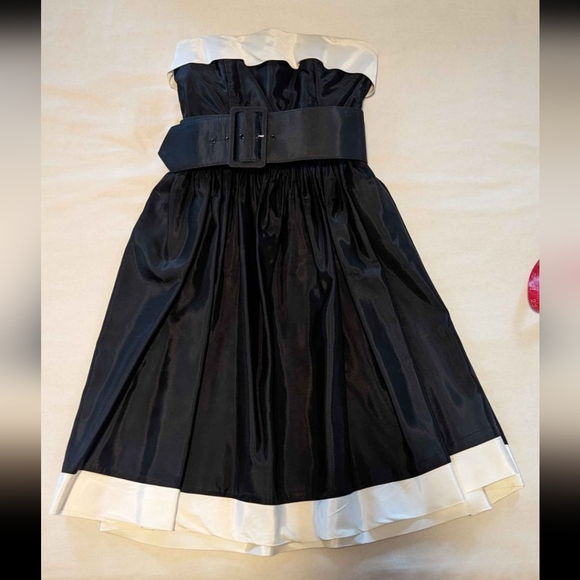 Vintage Betsy & Adam cocktail dress - Picture 2 of 5